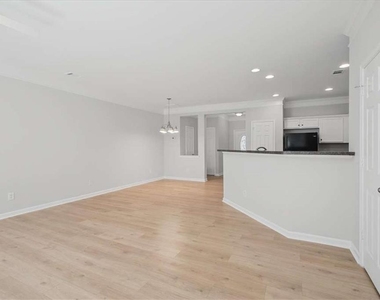 3303 Fernview Drive - Photo Thumbnail 9