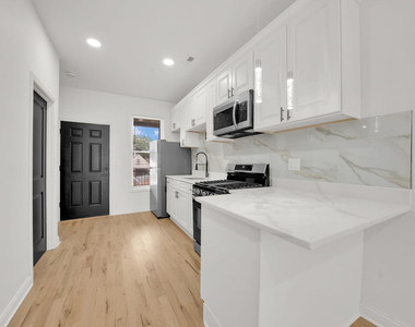 3816 S Honore Street - Photo Thumbnail 7