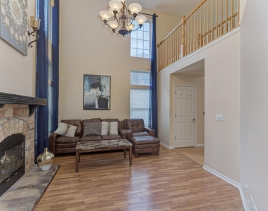 10018 Thornton Way - Photo Thumbnail 8