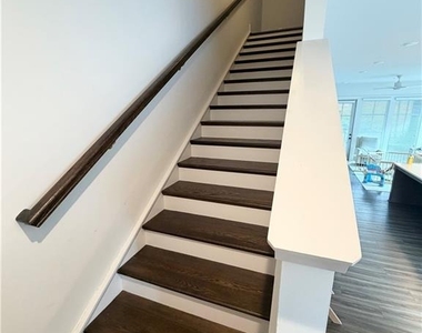 1275 Viney Place Nw - Photo Thumbnail 12