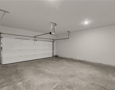 313 Brighton Bend Lane - Photo Thumbnail 20