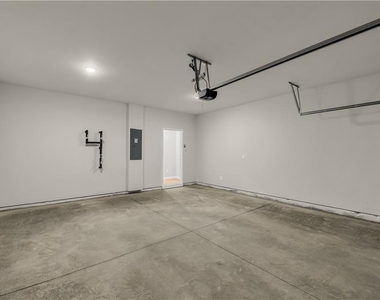 313 Brighton Bend Lane - Photo Thumbnail 21
