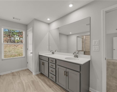 313 Brighton Bend Lane - Photo Thumbnail 33