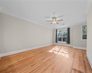5480 Glenridge Park - Photo Thumbnail 3