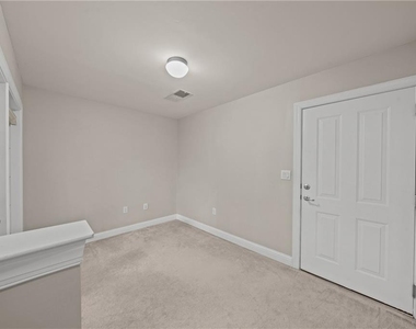 5480 Glenridge Park - Photo Thumbnail 24
