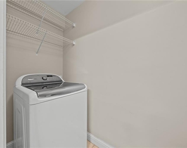 5480 Glenridge Park - Photo Thumbnail 26
