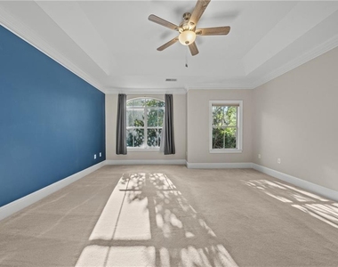 5480 Glenridge Park - Photo Thumbnail 17