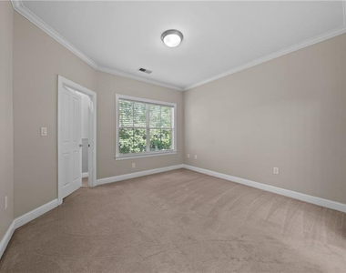5480 Glenridge Park - Photo Thumbnail 21