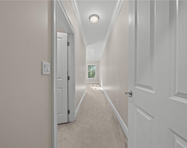 5480 Glenridge Park - Photo Thumbnail 14