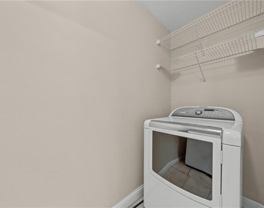 5480 Glenridge Park - Photo Thumbnail 27