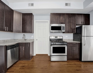 3340 S Carpenter Street - Photo Thumbnail 7