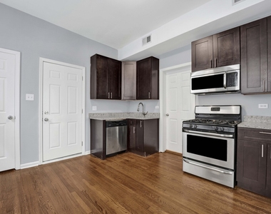 3340 S Carpenter Street - Photo Thumbnail 8