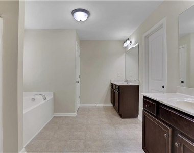 2521 Morgan Chase Drive - Photo Thumbnail 22
