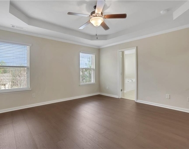 2521 Morgan Chase Drive - Photo Thumbnail 21