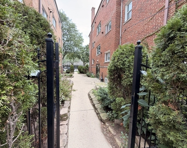 1516 Harlem Avenue N - Photo Thumbnail 2