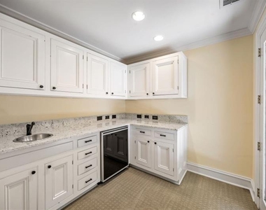 2485 W Wesley Road Nw - Photo Thumbnail 62