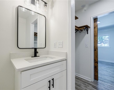 3365 Knott Street - Photo Thumbnail 31