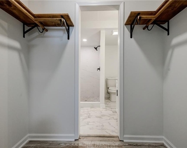 3365 Knott Street - Photo Thumbnail 25