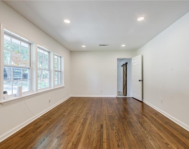 3365 Knott Street - Photo Thumbnail 16