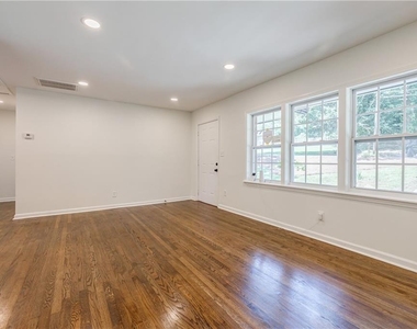 3365 Knott Street - Photo Thumbnail 17