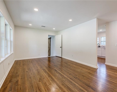 3365 Knott Street - Photo Thumbnail 15