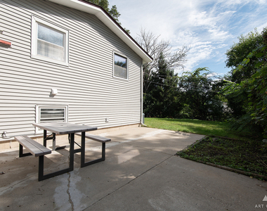 175 S Maple Street - Photo Thumbnail 34