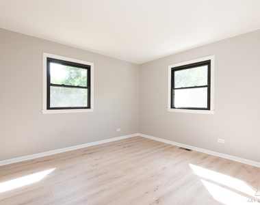 175 S Maple Street - Photo Thumbnail 21