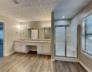 749 Maggie Court Nw - Photo Thumbnail 10