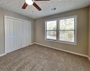 749 Maggie Court Nw - Photo Thumbnail 13