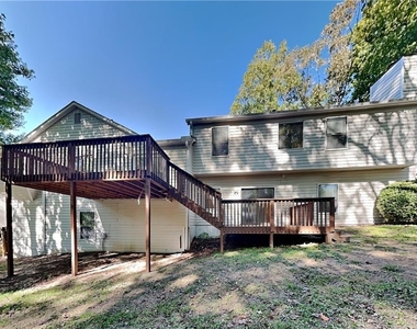 749 Maggie Court Nw - Photo Thumbnail 19