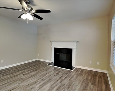 2318 Wavetree Lane Nw - Photo Thumbnail 3