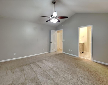 2318 Wavetree Lane Nw - Photo Thumbnail 9