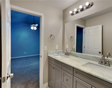 2318 Wavetree Lane Nw - Photo Thumbnail 11