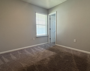 1723 Carter Landing Boulevard - Photo Thumbnail 18