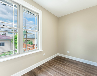 2234 Gunderson Avenue - Photo Thumbnail 12