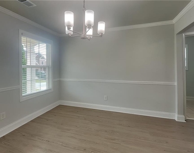 550 S Fortune Way - Photo Thumbnail 5
