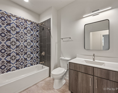 27 W Park Boulevard - Photo Thumbnail 5
