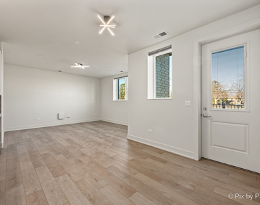 27 W Park Boulevard - Photo Thumbnail 4