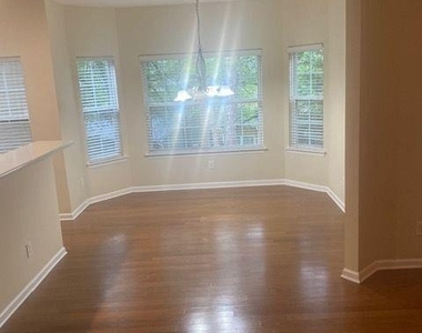 6300 Suttles Drive Sw - Photo Thumbnail 2