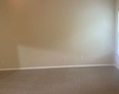 6300 Suttles Drive Sw - Photo Thumbnail 12