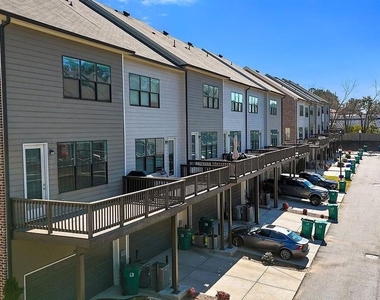 2759 Bell Drive - Photo Thumbnail 4