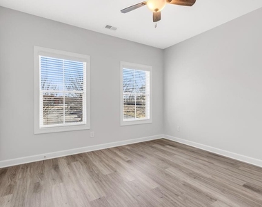 2759 Bell Drive - Photo Thumbnail 20