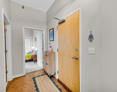 1600 S Indiana Avenue - Photo Thumbnail 1