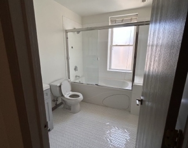 4953 S Calumet Avenue - Photo Thumbnail 5