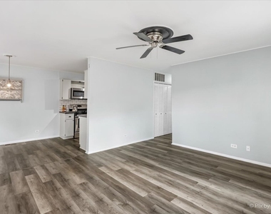 764 Gloucester Drive - Photo Thumbnail 5