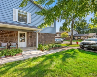 764 Gloucester Drive - Photo Thumbnail 1