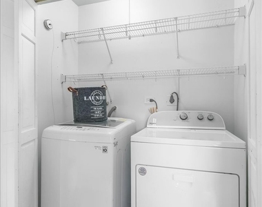 764 Gloucester Drive - Photo Thumbnail 20