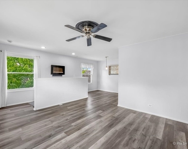 764 Gloucester Drive - Photo Thumbnail 4