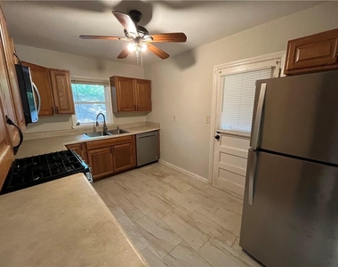 269 Florida Avenue Sw - Photo Thumbnail 6
