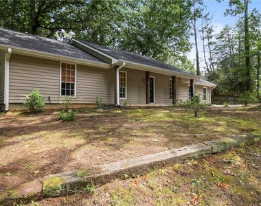 455 Barrington Drive W - Photo Thumbnail 2